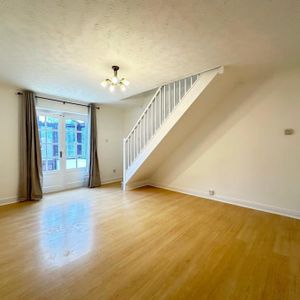 Couzens Close, Chipping Sodbury, Bristol, BS37 - Photo 3