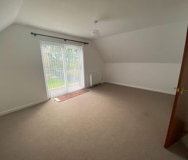 3 bedroom link detached house to rent - Photo 2