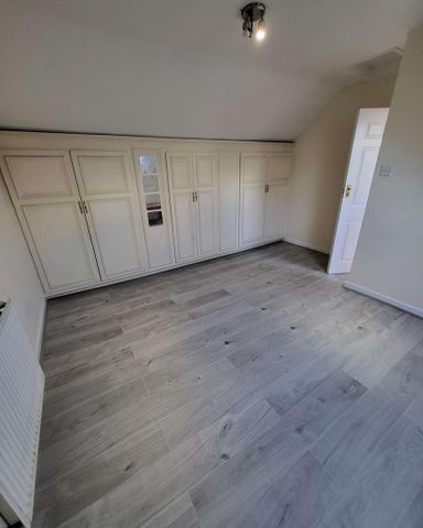 3 bedroom flat to rent - Photo 5