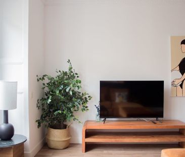 Carrer de Muntaner, Barcelona, Catalonia 08021 - Photo 3