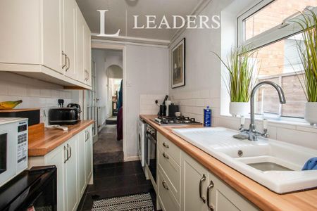 2 bedroom terraced house to rent - Photo 5