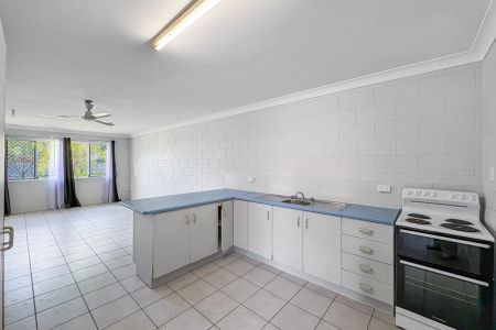 Low-Maintenance Living in Convenient Location - Photo 4