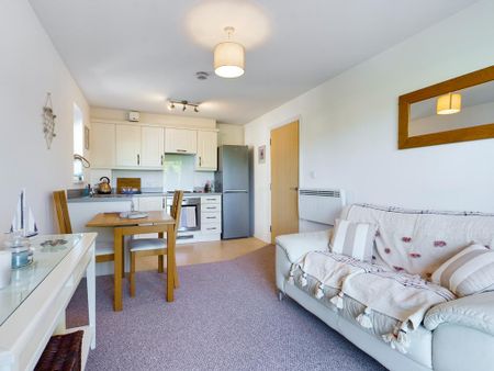 1 bedroom flat to rent - Photo 2