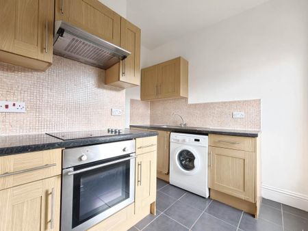 2 bedroom flat to rent - Photo 5