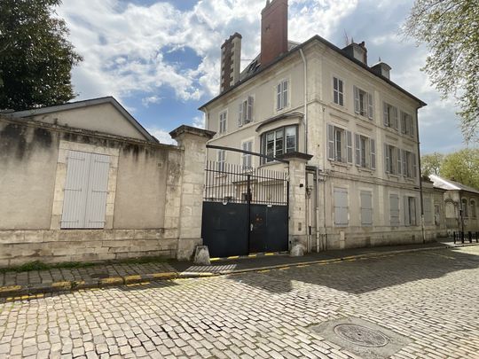 A LOUER - Quartier Nation - T1 de 22.95m² - Photo 1