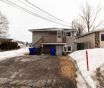 Bel Appartement - 7 Rue Crevier #3 - Photo 3