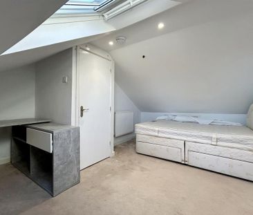 3 bedroom terraced house to rent - Photo 6