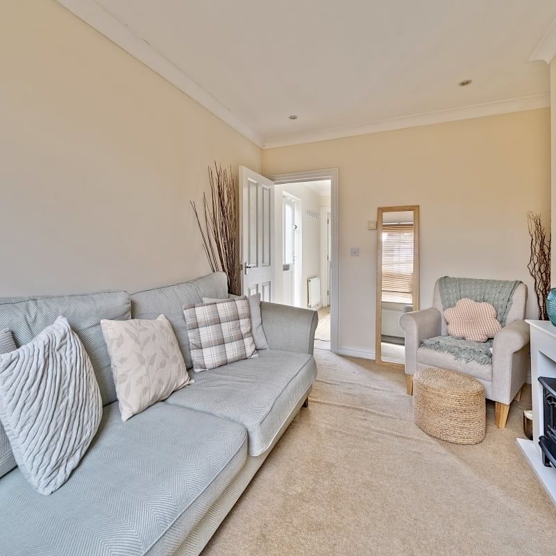 3 bedroom end of terrace house to rent - Photo 1