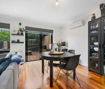 Stylish & Convenient Townhouse in a Prime Location - Photo 3