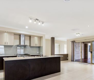 Spacious Family Living in Prime Cairnlea Location – Comfort, Style ... - Photo 6