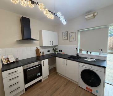 2 Bed Flat, Knox Road, E7 - Photo 5