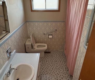 For Lease - 3759 Bayswater Crescent, Mississauga, Ontario - Photo 3