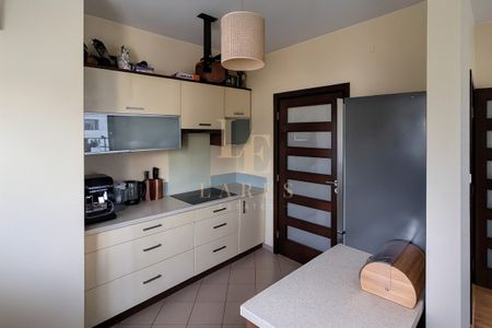 Metro Rondo Daszyńskiego | Ochrona|Recepcja|Bakon - Photo 4