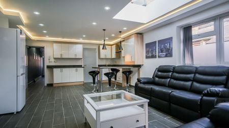 674 Bristol Road - Photo 2