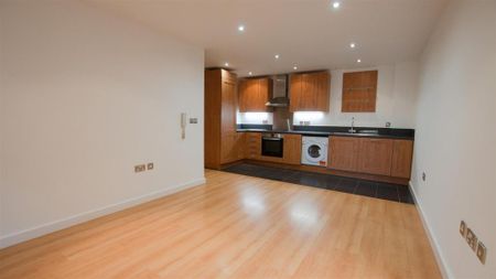 2 bedroom apartment to rent - Photo 4