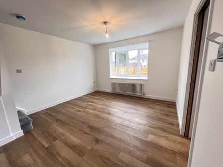 Wadhurst Close, Bognor Regis 2 bedroom semi-detached house to rent - Photo 4