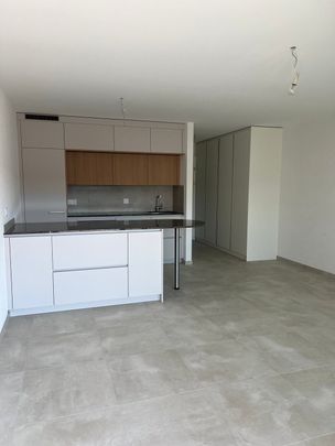 New 1.5-room apartment on the 1st floor with large balcony - Photo 1