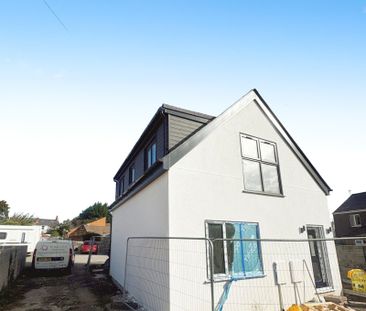 South Road, Porthcawl - Photo 1