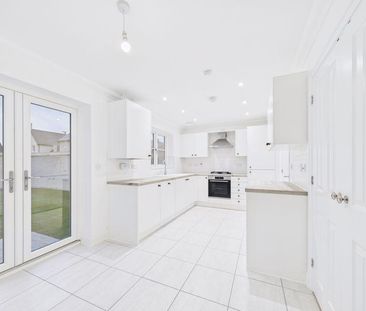 3 bedroom semi-detached house to rent - Photo 6