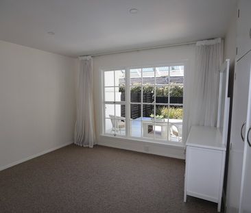 Fendalton – Two Bedrooms – beautiful setting - Photo 2