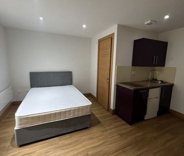 Studio Flat, Sunny Place, NW4 - Photo 4