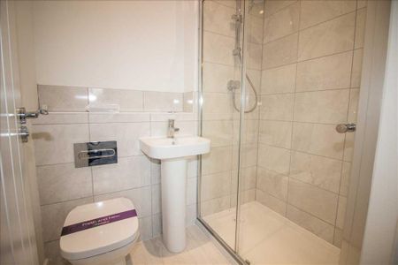 2 bedroom semi-detached house to rent - Photo 4