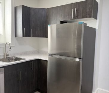Aspen Ridge - 2 Bedroom/1 Bathroom Lower Unit - 156 Barrett Street - Photo 6