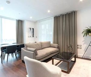 2 Bedrooms Flat to rent in Ostro Tower, Canary Wharf E14 | £ 660 - Photo 1