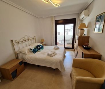 Luxury Apartment for rent in Marbella, Andalusia - Photo 4