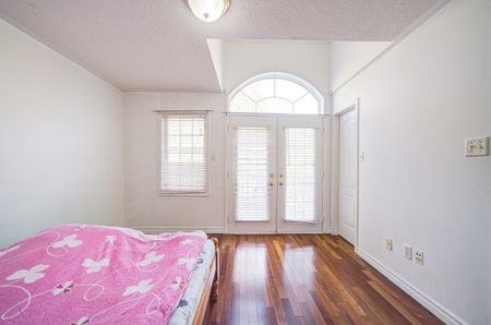 For Lease - 81 White's Hill Avenue, Markham, Ontario - Photo 2