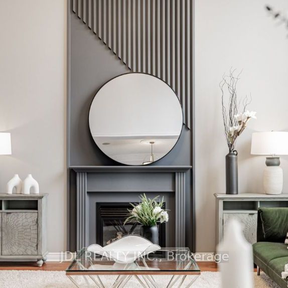 For Lease - 20 Ralph Chalmers Avenue Unit# ROOM A, Markham, Ontario - Photo 1