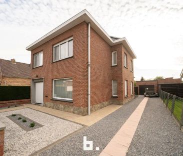 Ruime gezinswoning op een zonnig perceel - Photo 3