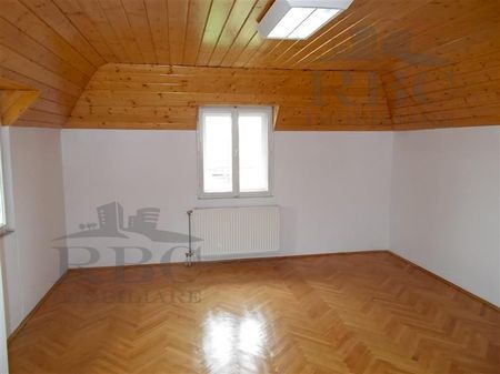 Inchiriere casa 300 mp cu 6 camere in Gheorgheni - Fotografie 2