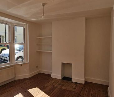 3 bedroom terraced house to rent - Photo 2