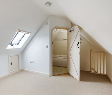 2 bedroom semi-detached house to rent - Photo 4