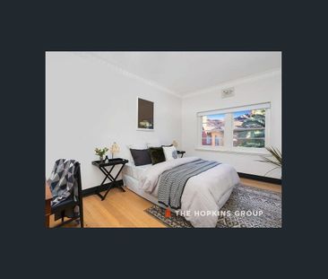 St Kilda's light and bright 1 bedroom apartment. - Photo 3