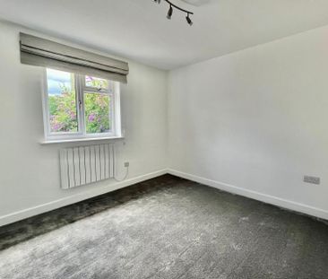 Boston Spa, West Avenue, LS23 - Photo 3