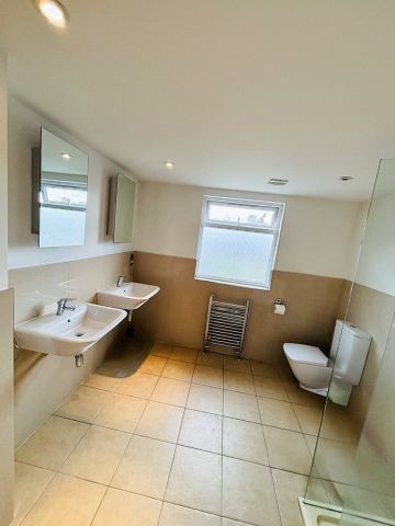 Room in a Shared House, Aslett Street, SW18 - Photo 4