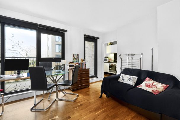 Green Lanes Walk, London, N4 2GA - Photo 1