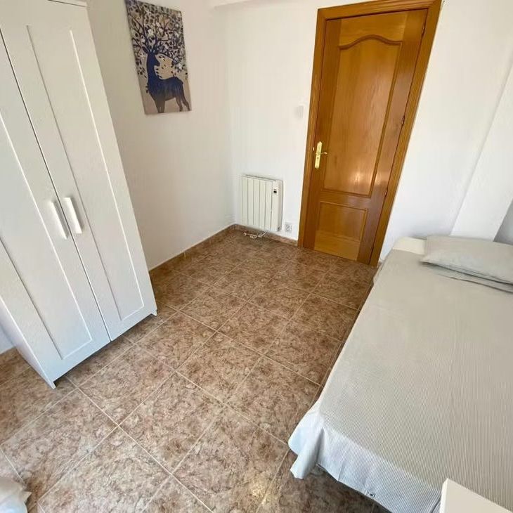 Calle de Pedro Laborde, Madrid, Community of Madrid 28038 - Foto 1