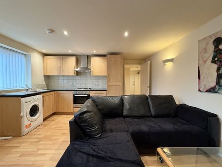 The Royal, Wilton Place, Salford, Lancashire, M3 - Photo 3