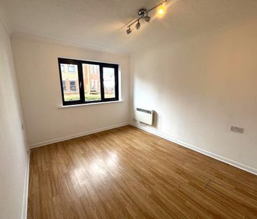 1 bedroom ground floor flat to rent - Photo 5