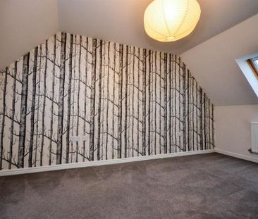 3 bedroom end of terrace house to rent - Photo 3