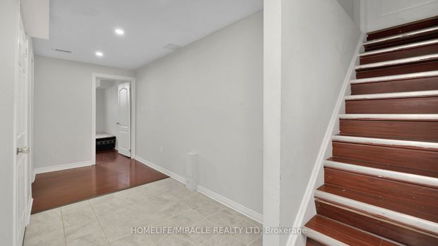 Semi-Detached Home For Lease | W8068876 - Photo 1