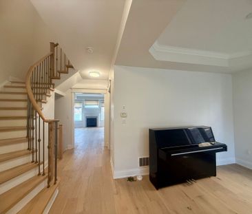 For Lease - 165 Paradelle Drive, Richmond Hill, Ontario - Photo 1