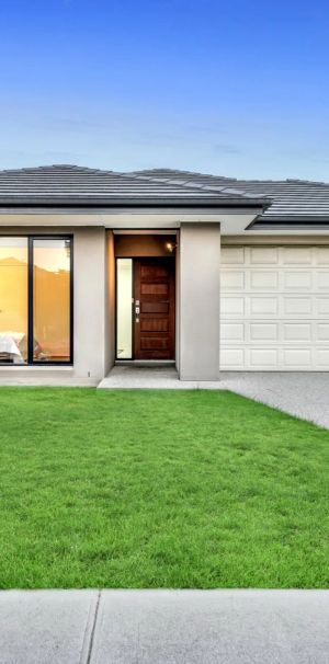 Style and Sophistication in a Brilliant Lifestyle Location - Photo 1