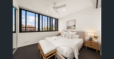 Furnished, Modern Palm Beach Retreat with Parking, Pool & Gym - Photo 4