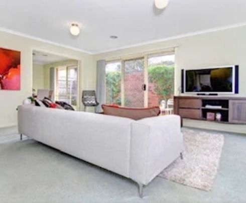 Frankston - Photo 1