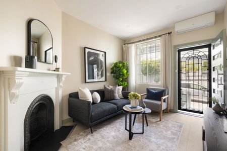 6 Douglas Street, Redfern NSW 2016 - House For Rent | Domain - Photo 3