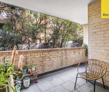 Modern Living on the Parramatta Border - Photo 1